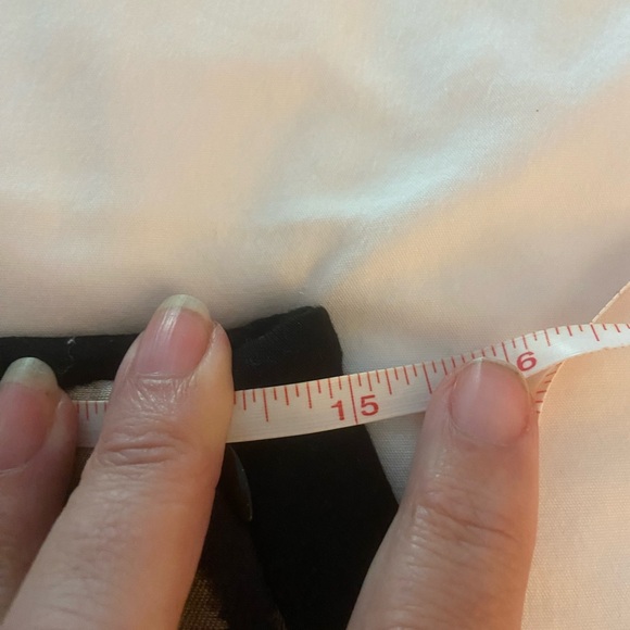 Diane Von Furstenberg Black and Cream Pencil Wool and Silk Skirt size 8.  EUC - Picture 9 of 10